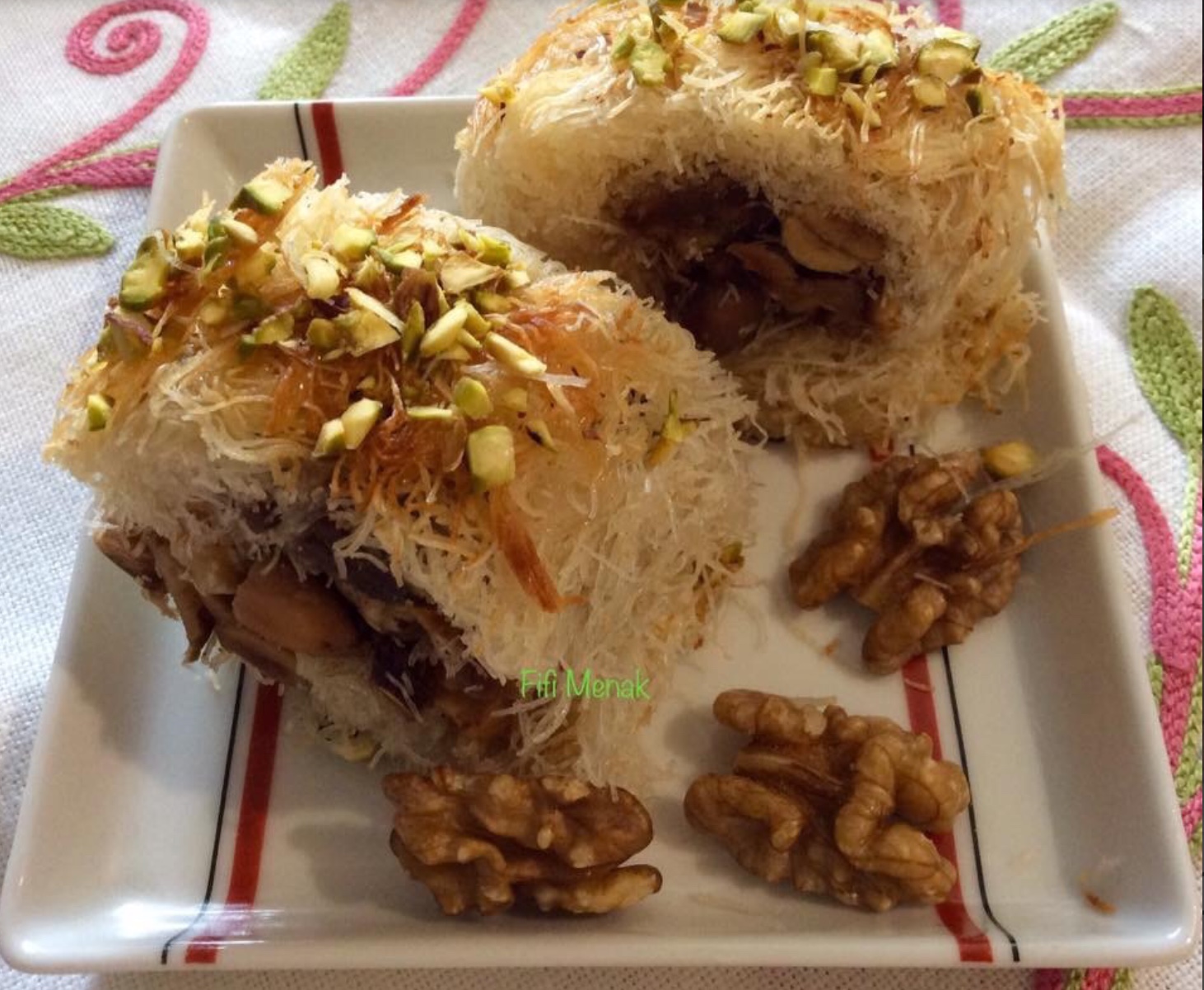 Konafa roulée aux fruits secs