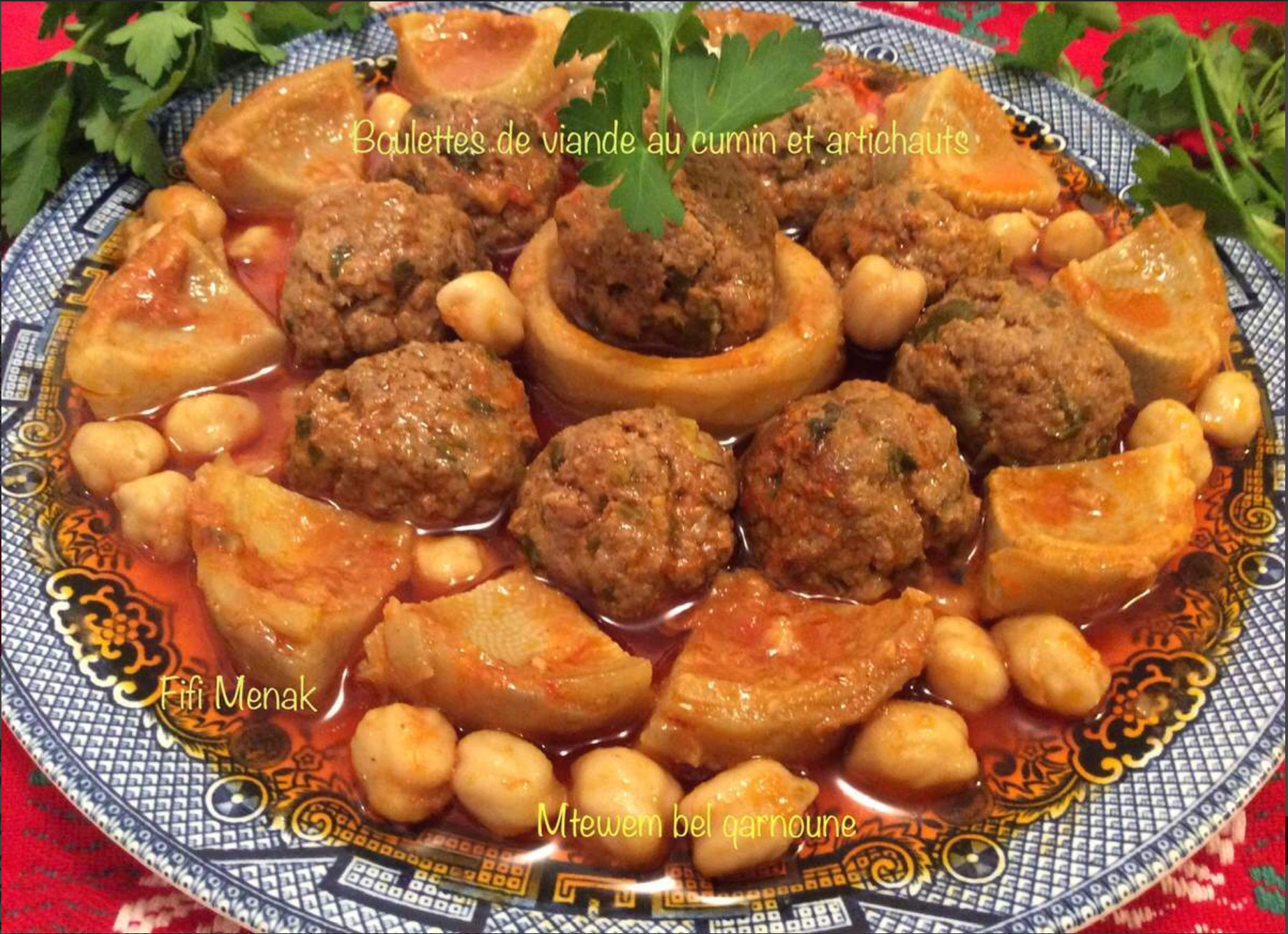 Boulettes de viande au cumin avec artichauts (Mtewem bel qarnoune)
