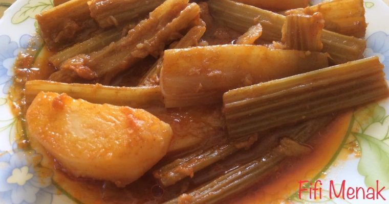 POMMES DE TERRE ET CARDONS EN SAUCE AU CUMIN (CHTITHA)