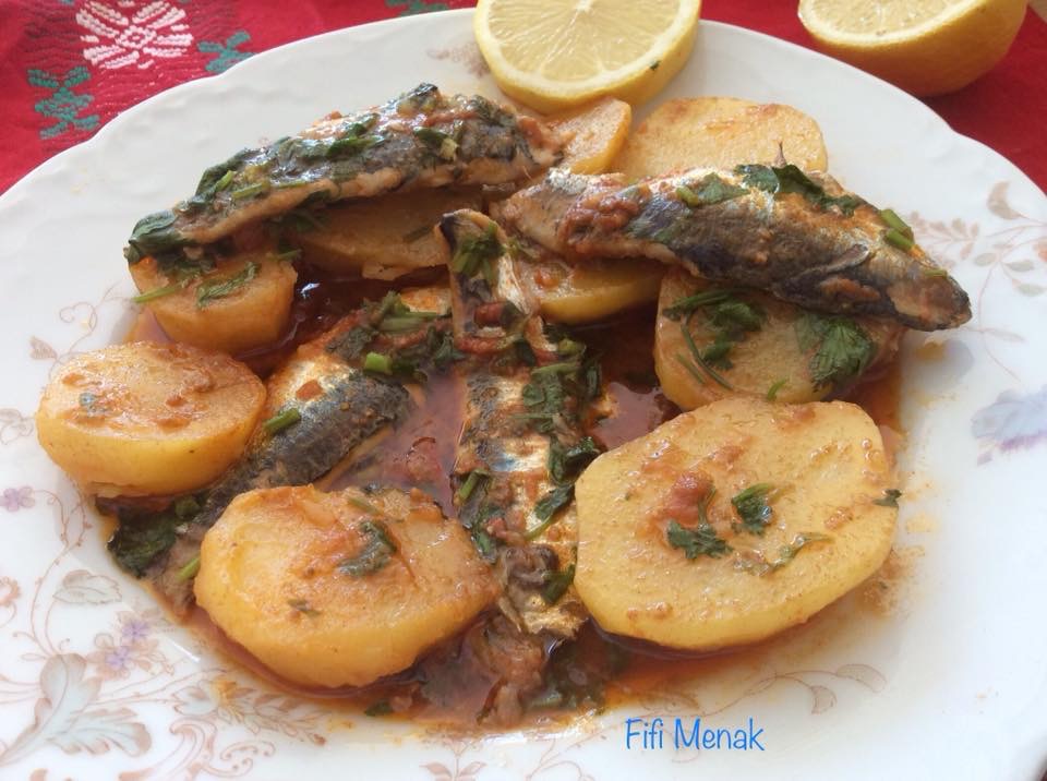 Sardines aux pommes de terre en sauce rouge (Chtitha Serdine bel Batata)