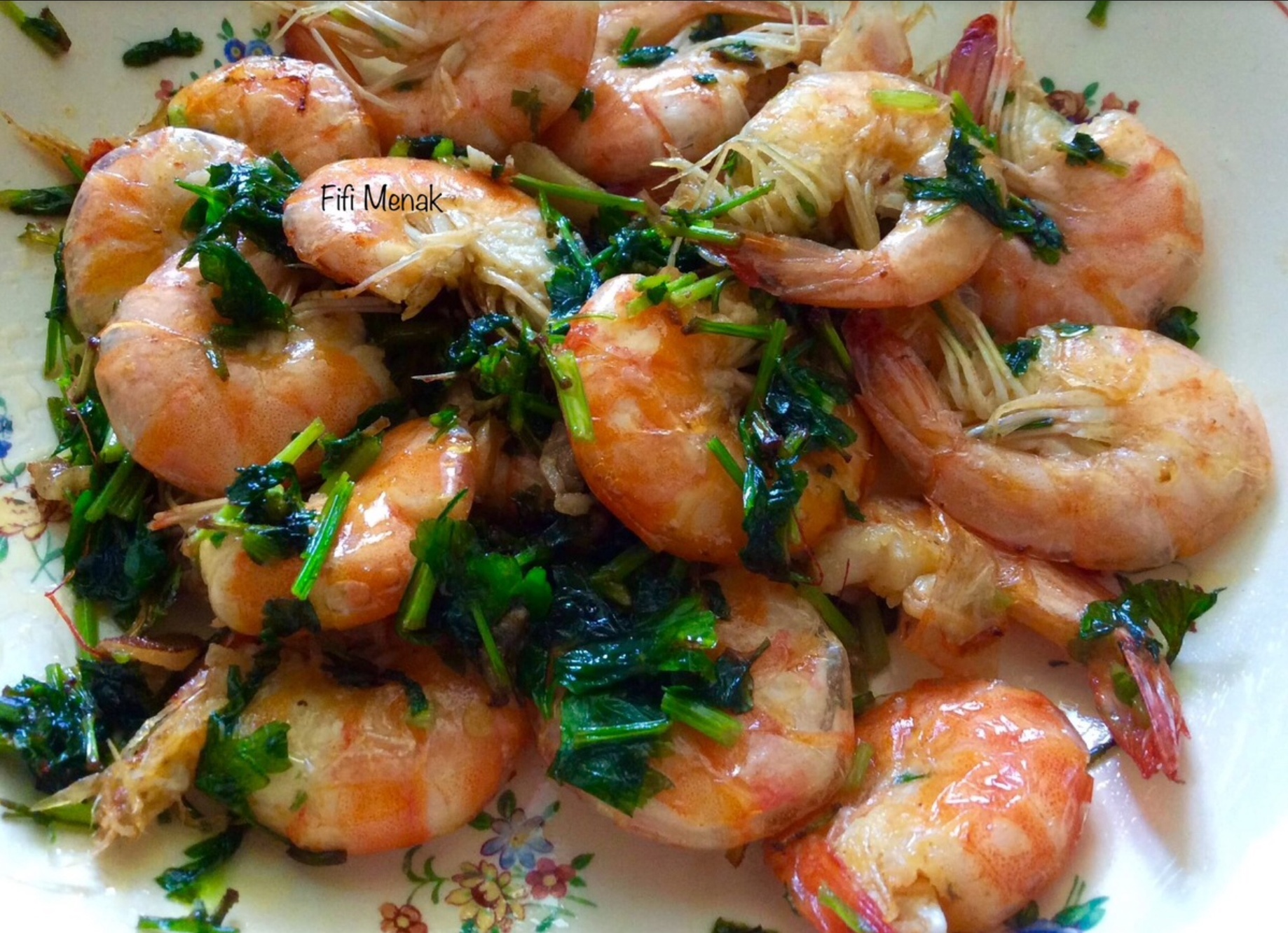 Crevettes à l’ ail et au persil