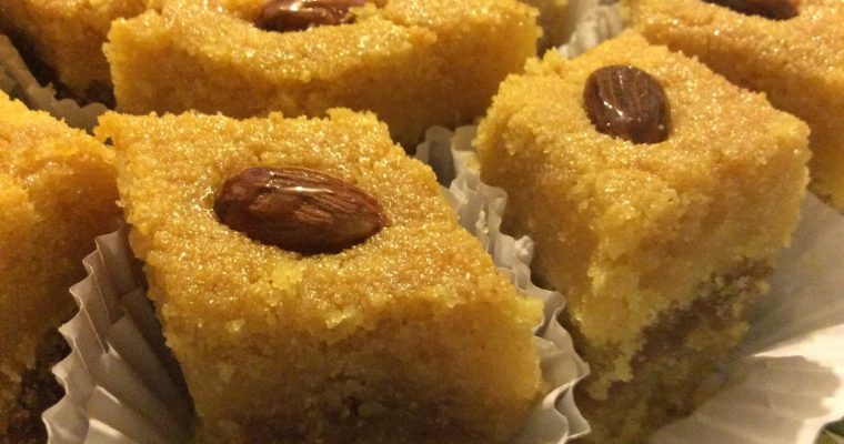 Makrout (en plateau) aux amandes (Makrout sniwa)