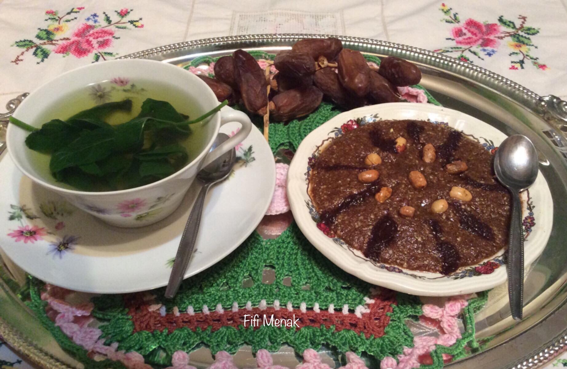 Zrira ou Rouina  à la poudre d’amandes.