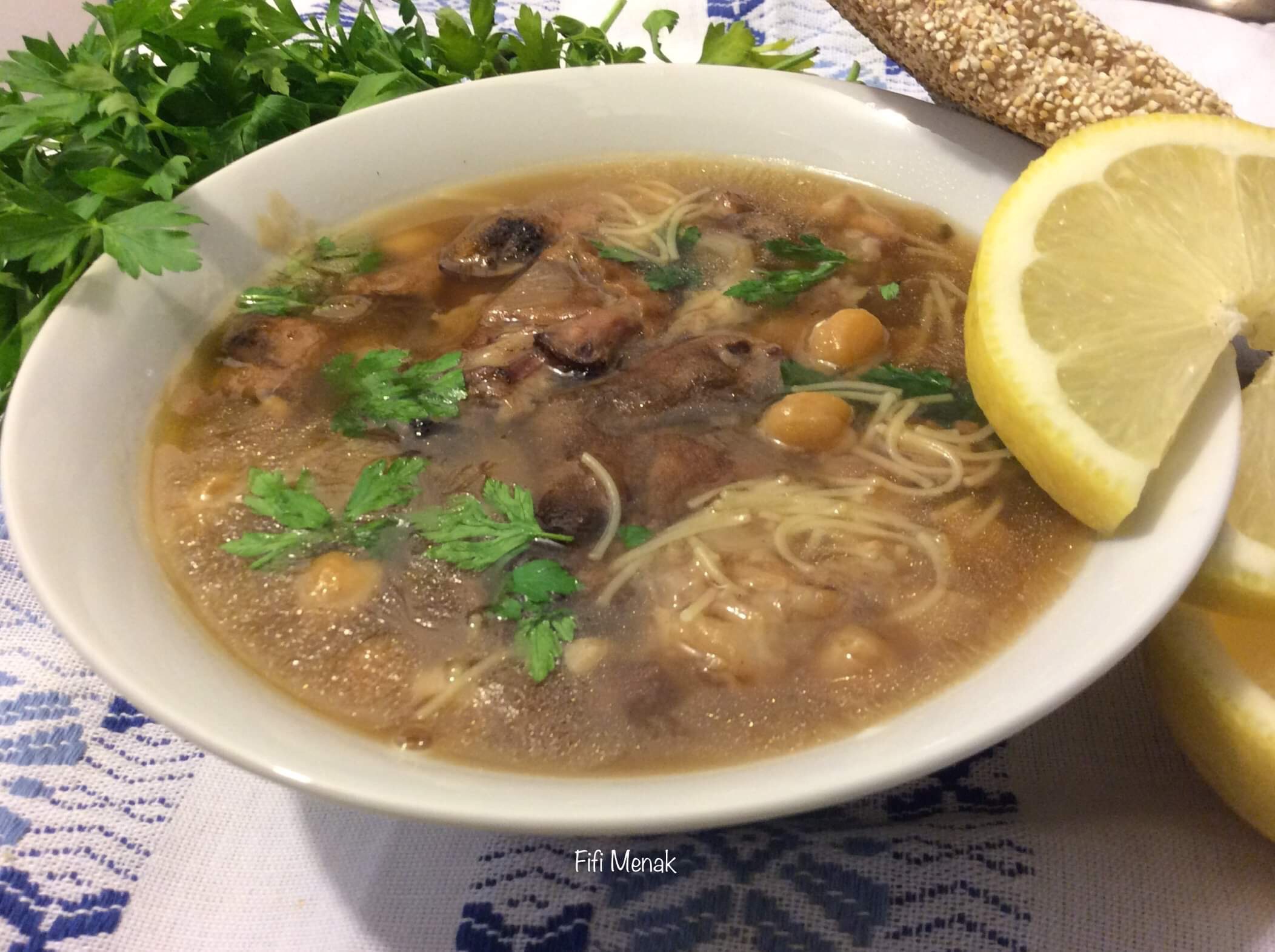 Soupe de pieds de mouton (chorba bouzelouf)