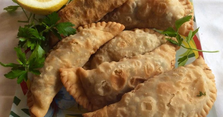 Chaussons frits (Bourek Laadjine)