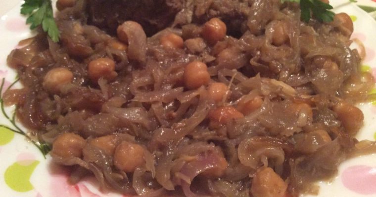 Râgout à la viande et aux oignons (Tbahedj bel ham)