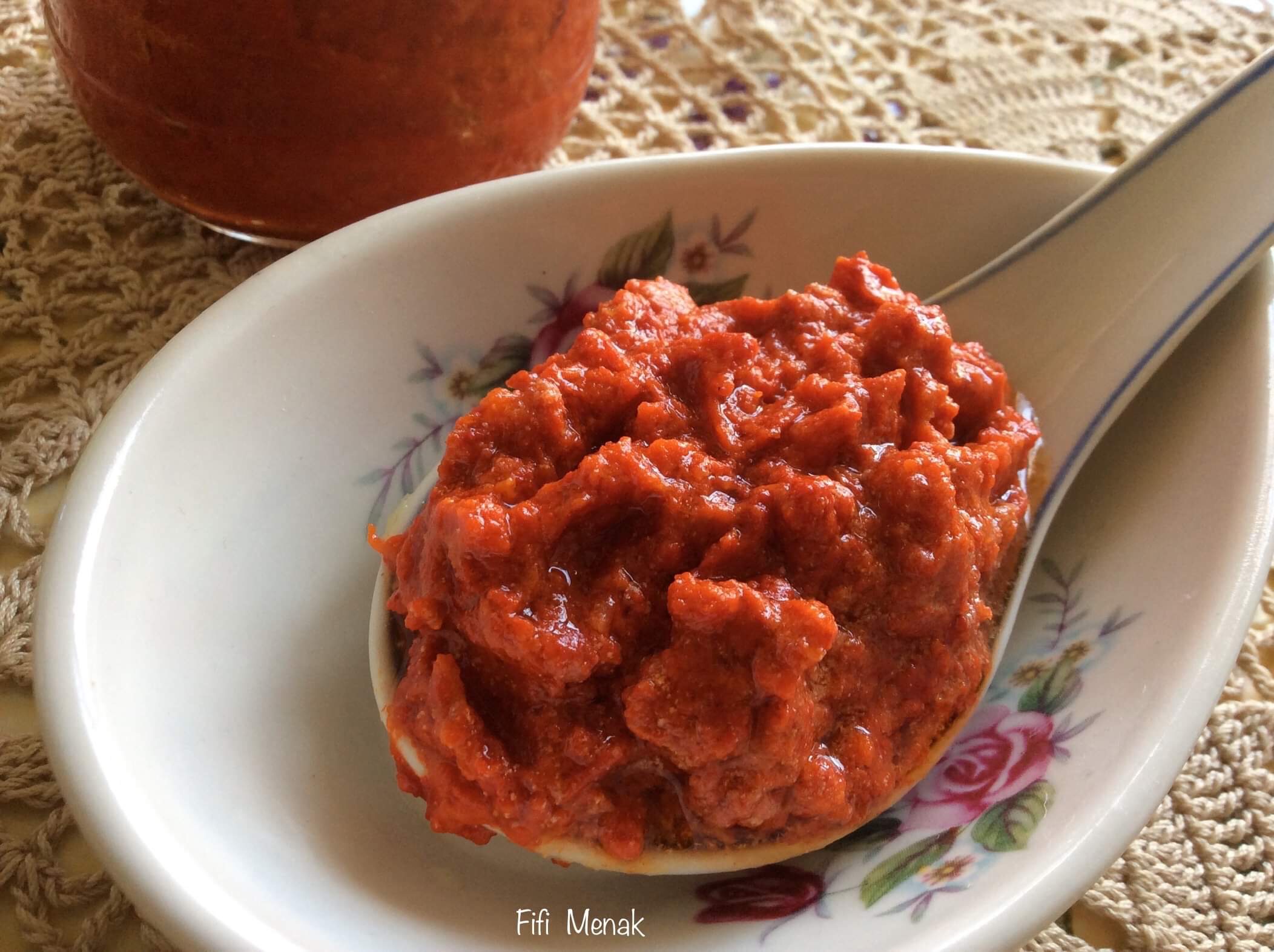 Pâte de poivrons rouges peu piquante (felfel mouz-hlow)