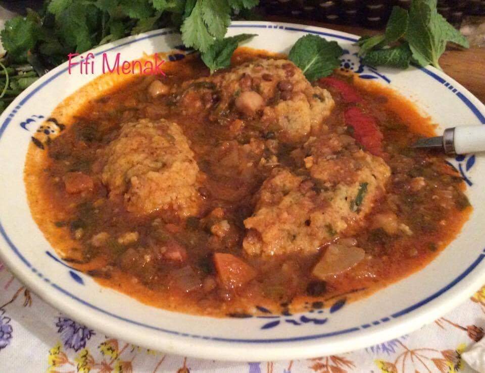 Boulettes de semoule aux œufs et en sauce (Asbane n’tmelaline)