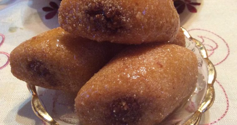 Gâteaux de semoule au miel (Makrout laassel )