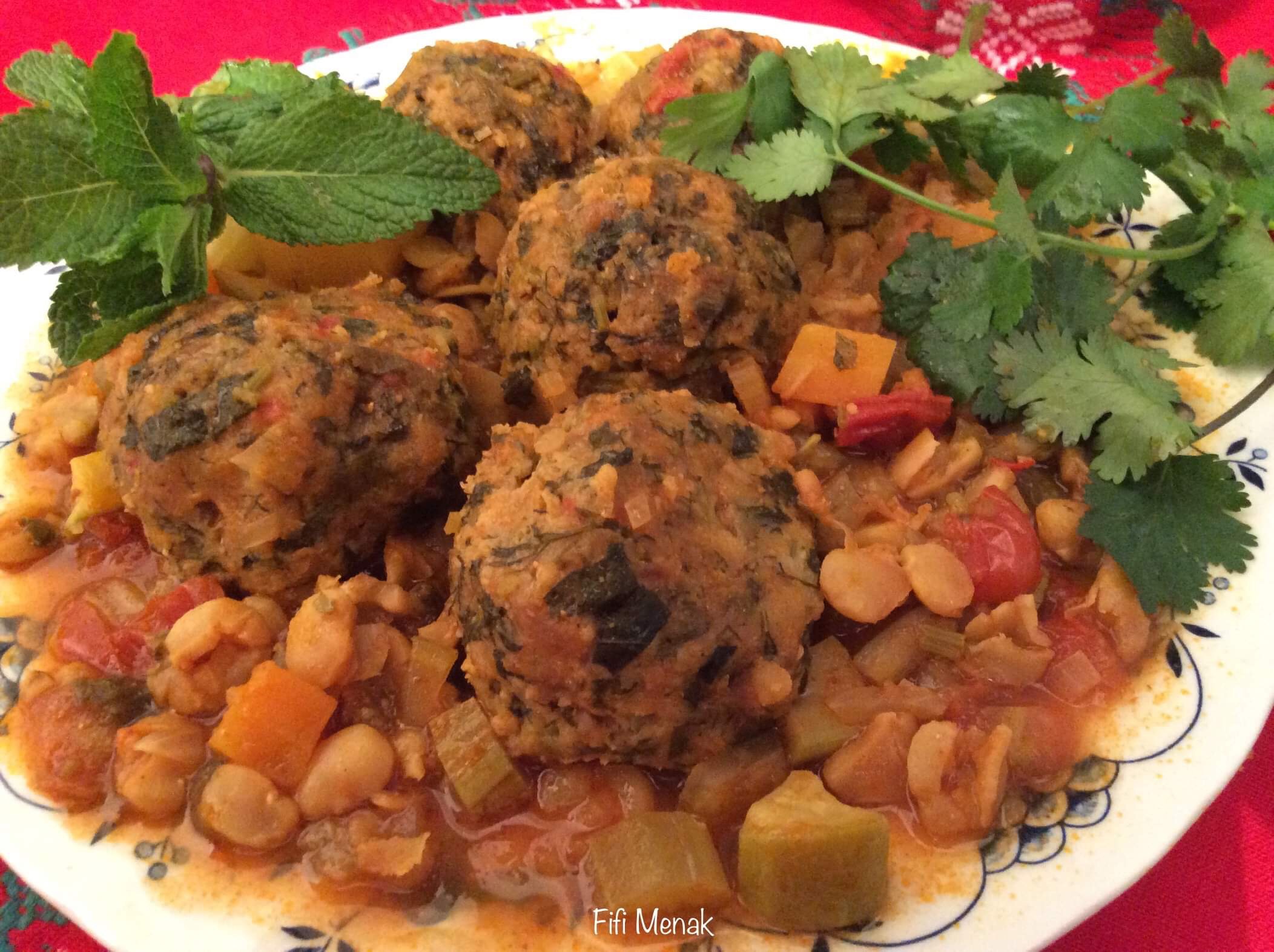 Boulettes de semoule et herbes (Kouirate)
