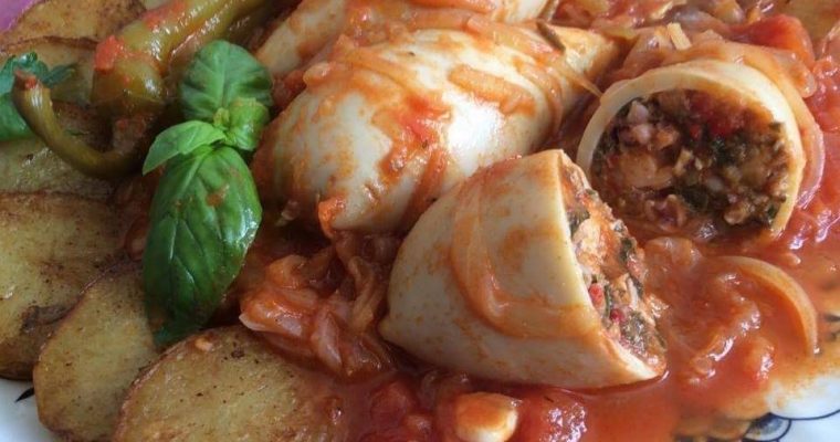 Mes calamars farcis en sauce à l’algérienne.