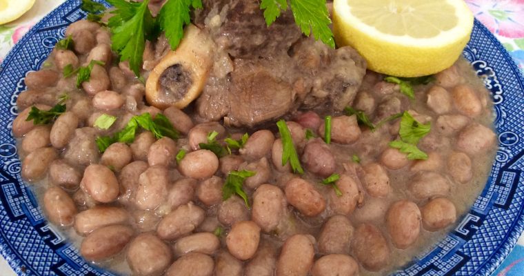 Haricots blancs frais en sauce blanche (Loubia fessassa marqa bida)