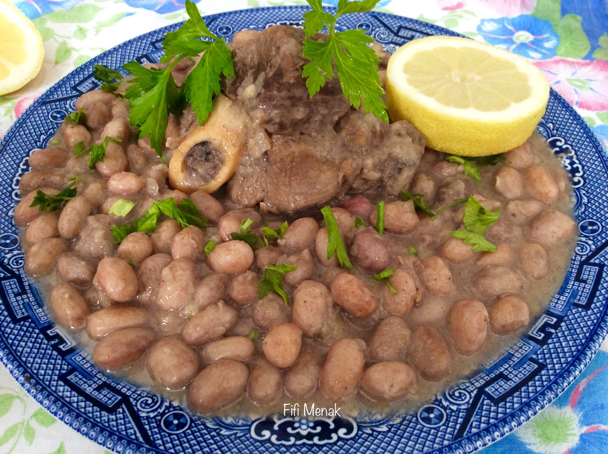 Haricots blancs frais en sauce blanche (Loubia fessassa marqa bida)